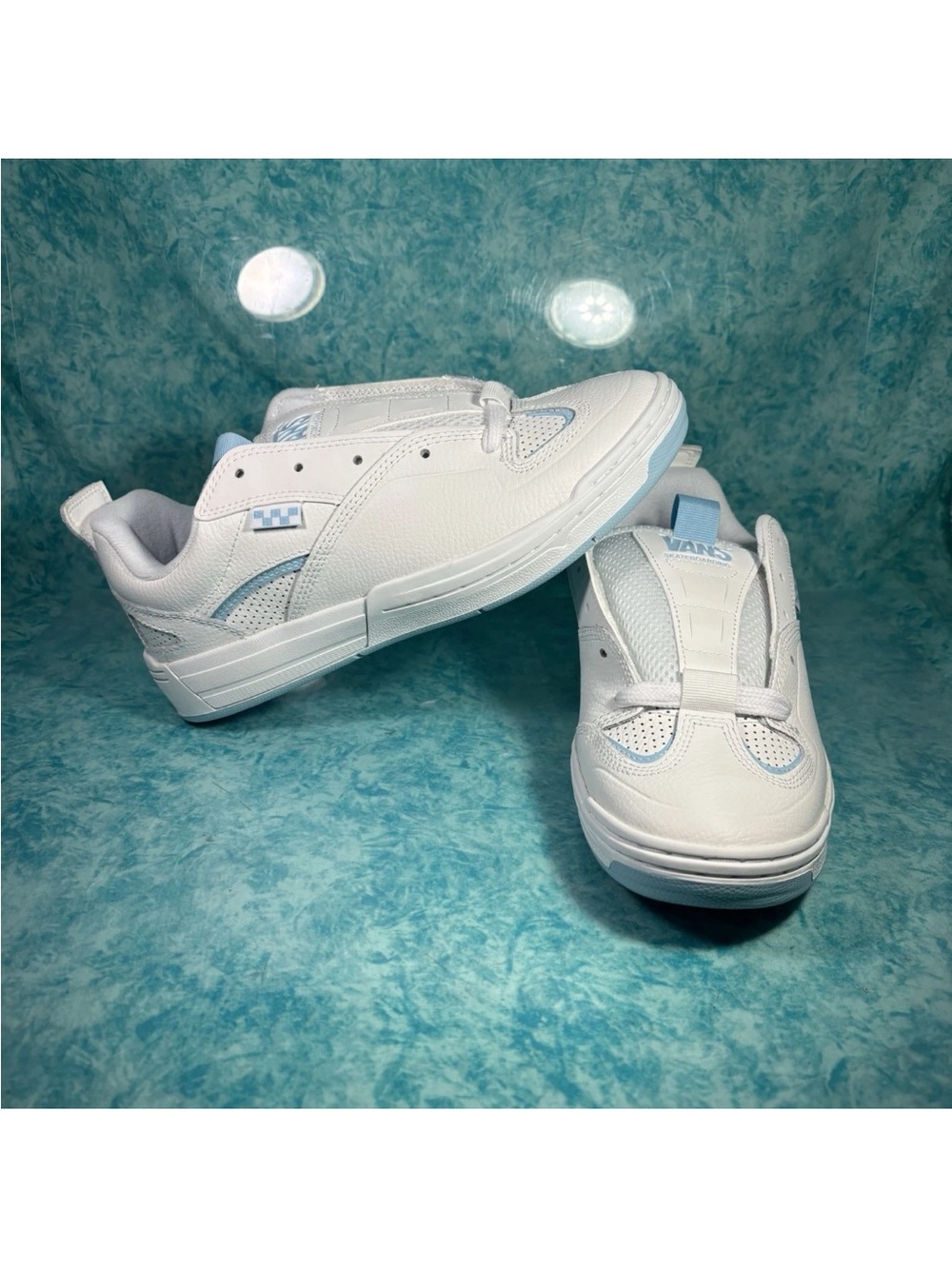 Vans Skate Mixxa Men’s White Blue Low Top Chunky Leather Skate Shoes Size 8.5